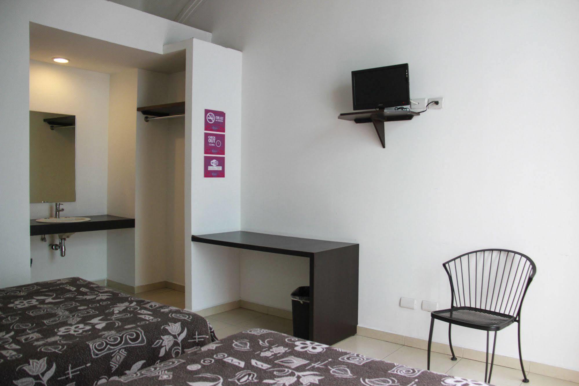 Oyo Hotel Casona Poblana 普埃布拉 外观 照片